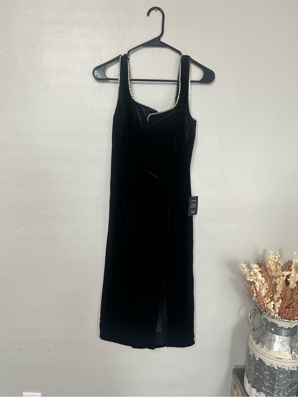Lulu’s Black Velvet Midi Dress with Rhinestone Trim NWT Medium - Picture 2 of 8
